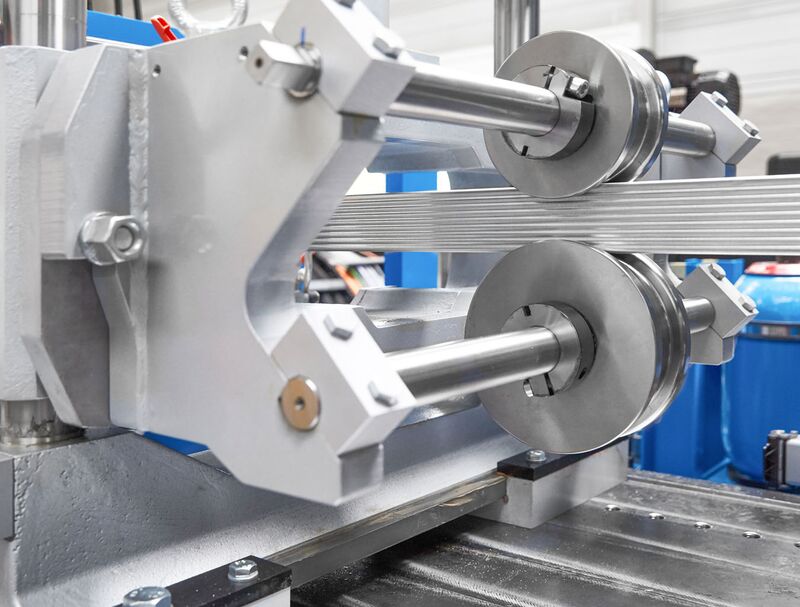 Scaffolding and mounting systems
